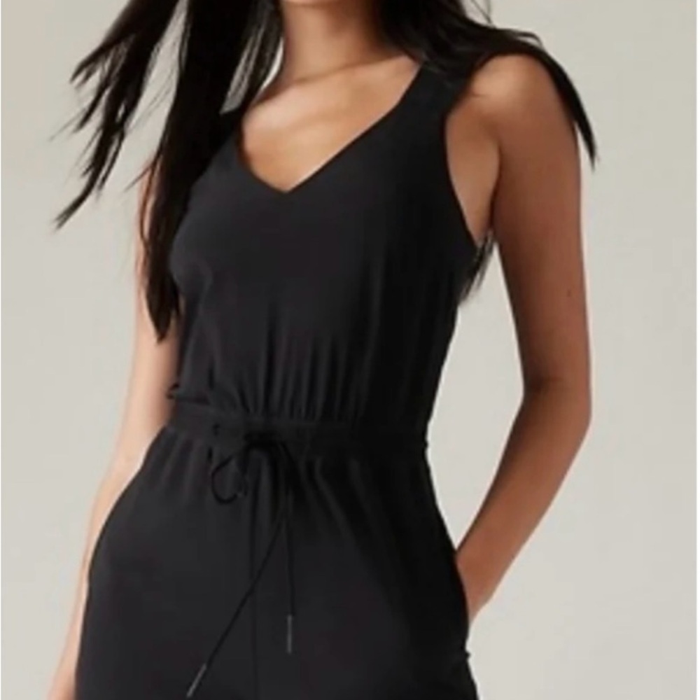Athleta Savannah Strap Mini Athletic Tie Waist Dress Black Size XSMALL​​​​​​​​